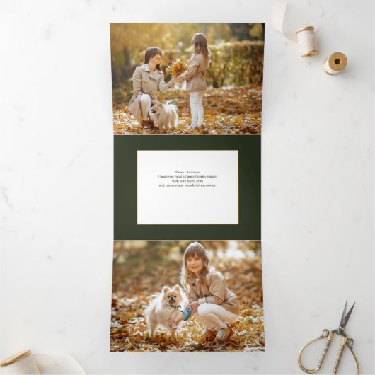 Elegante gouden vrolijke kerst typografie foto drieluik wenskaart (Binnen)