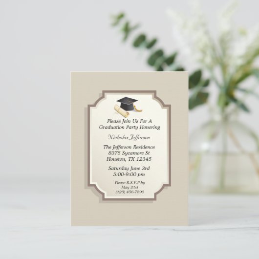 Elegante Graduation Cap Scroll Uitnodiging (Staand voorkant)