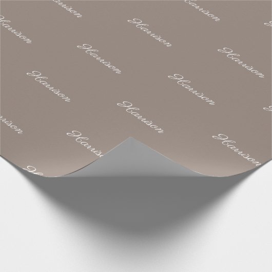Elegante greige beige script aangepaste naam verja cadeaupapier (Hoek)