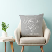 Elegante grijze Mr en Mrs script bruiloft Kussen (Stoel)