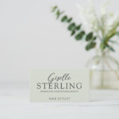 Elegante haarstylist Sage Green Modern Script Visitekaartje (Staand voorkant)