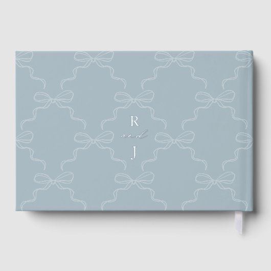 Elegante Hand Getrokken Boog & Lint Monogram Huwel Gastenboek (Achterkant)