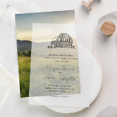 Elegante hand getrokken land schuur bruiloft vellum uitnodigingen