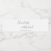 Elegante handtekening script grijs en wit huwelijk waterfles etiket (Enkel label)