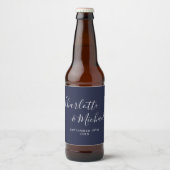 Elegante handtekening script Navy Blue Trouw Bier Etiket (Voorkant)