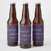 Elegante handtekening script paarse bruiloft bier etiket (Flessen)