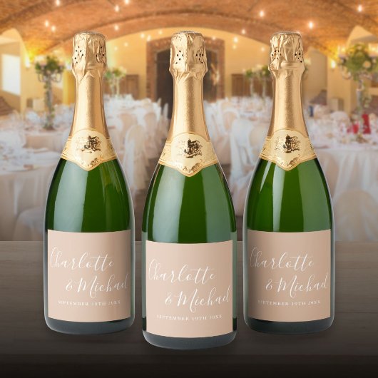 Elegante handtekening script tan taupe bruiloft sparkling wijnetiket