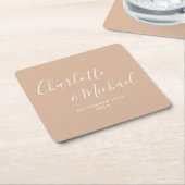 Elegante handtekening script taupe bruiloft kartonnen onderzetters (Schuin)
