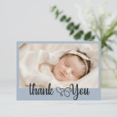 Elegante Hart Script Foto Baby Shower Bedankt (Staand voorkant)