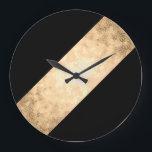Elegante heldere faux goud en zwarte strepen grote klok<br><div class="desc">Minimalistisch,  modern en stijlvol design met faux gouden streep op een zwarte achtergrond.</div>