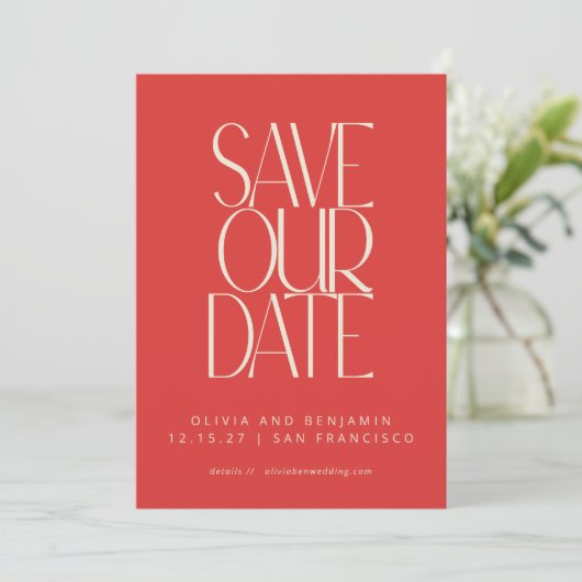 Elegante helderrode typografie uit het midden van save the date (Staand voorkant)