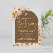 Elegante herfst bloemboog Thanksgiving diner Folie Uitnodiging (Staand Voorkant)