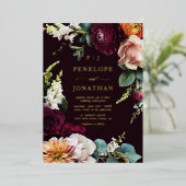 Elegante herfst Bloemen Goud Monogram Huwelijk Folie Uitnodiging (Staand Voorkant)