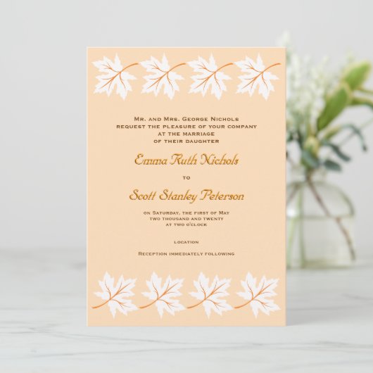 Elegante Herfst Maple Leaf Custom Wedding Invitati Kaart (Staand voorkant)