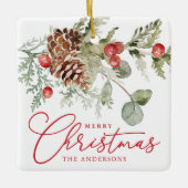Elegante Holly Berries en dennenappels Kerstmis Keramisch Ornament (Voorkant)