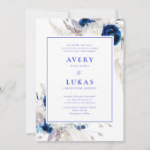 Elegante Horizon Blauw & Wit Bloemen Bruiloft Invi Kaart (Voorkant)