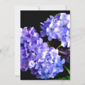 Elegante humeurige paarse zwarte bloemenbruiloft kaart (Achterkant)