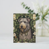 Elegante Ierse wolfshond met shamrocks Briefkaart (Staand voorkant)