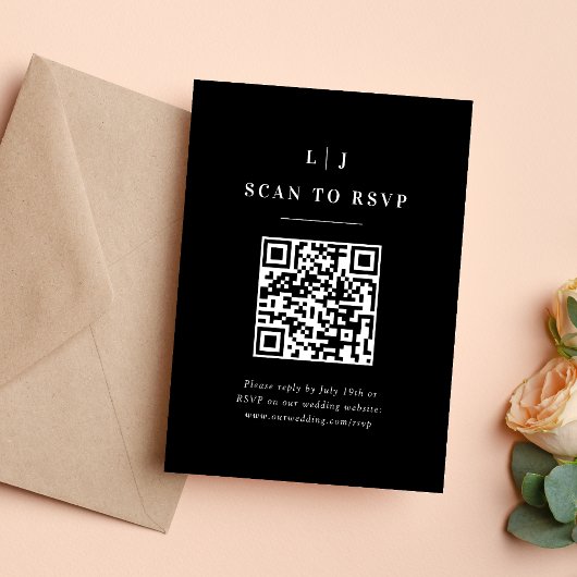 Elegante Initialen Zwart-wit bruiloft QR-code RSVP Kaartje