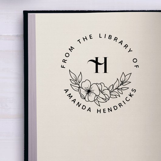 Elegante initiële bloemrijke aangepaste bibliothee rubberstempel