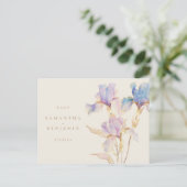 Elegante Iris Bloemen Bruiloft RSVP Briefkaart (Staand voorkant)