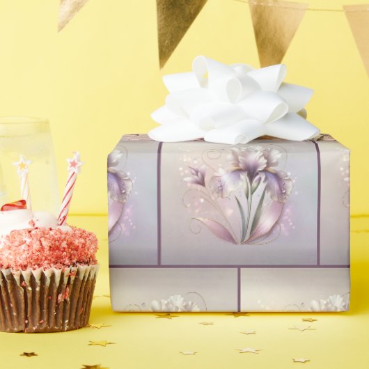 Elegante Irisbloem Met Gouden Etsing Cadeaupapier (Verjaardagsfeest)