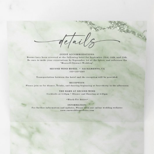 Elegante Juniper Sage Groene Metallic Marmeren Huw Drieluik Uitnodiging (Binnenzijde eerst)