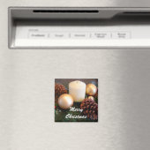 Elegante kaars met dennenappels magneet (Insitu (Vaatwasser))