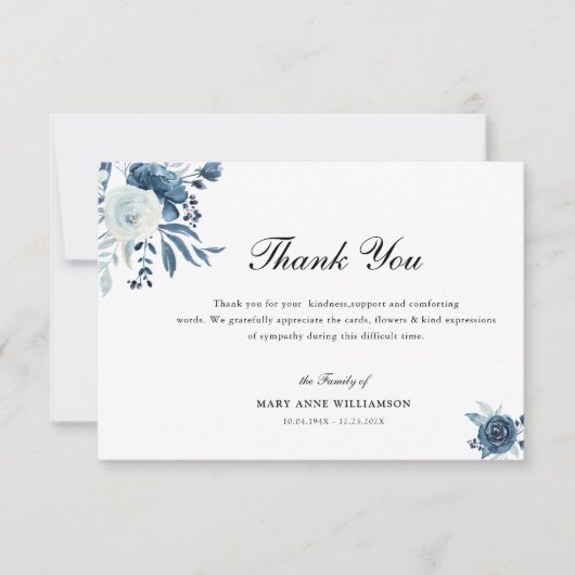 Elegante kalligrafie blauwe bloemenbegrafenis bedankkaart (Voorkant)