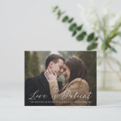 Elegante kalligrafie Liefde is Geduldige Uitstel Aankondigingskaart (Staand voorkant)