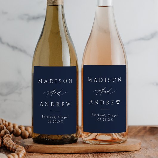 Elegante kalligrafie Navy bruiloft Wijn Etiket