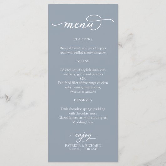 Elegante kalligrafie stoffige blauwe bruiloft menu (Voorkant)