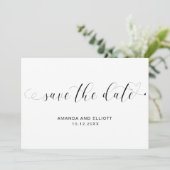 Elegante kalligrafie zwart-wit bruiloft save the date (Staand voorkant)