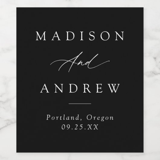 Elegante kalligrafie zwart-wit huwelijk wijn etiket (Enkel label)