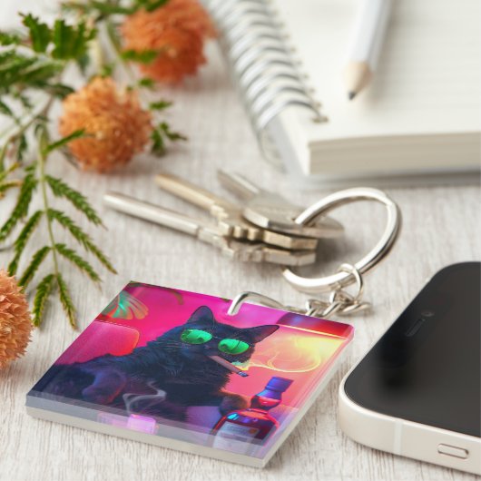 Elegante Kat Drinkt Whiskey | Grappige Bar Sleutelhanger (Voorkant Rechts)