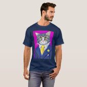 Elegante kat in pak en das t-shirt (Voorkant volledig)