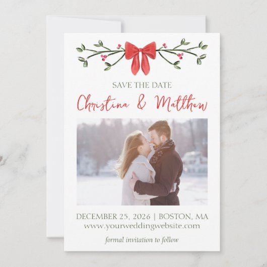 Elegante Kerstbruiloft Rood en Groen Modern Bow Save The Date (Voorkant)