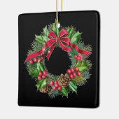 Elegante kerstkrans met rode strik, Holly & Pin Keramisch Ornament (Links)