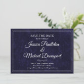 Elegante Klassieke Navy Blauwe Trouwdatumkaart Save The Date (Staand voorkant)