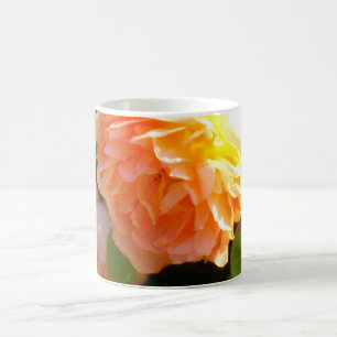 Elegante klassieke oranje perzik rozen floral koffiemok