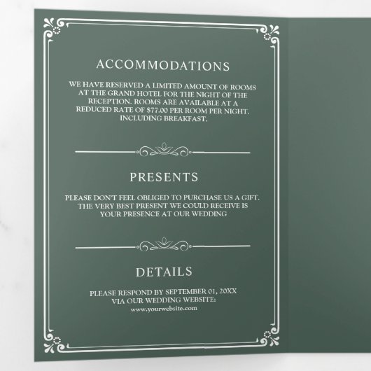 Elegante klassieke stoffige groene monogram bruilo drieluik uitnodiging (Binnenzijde eerst)