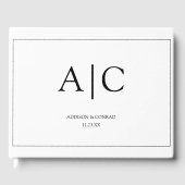 Elegante klassieke witte monogram bruiloft gastenboek (Voorkant)