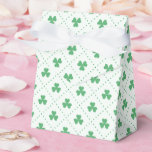 Elegante Klaver Patroon Tent 3x1.5x3.25 Bedankdoosjes<br><div class="desc">Charmant en compact,  deze elegante Klaver Patroon Tent Favoriete Boxes meten 3x1.5x3.25 inch. Met een delicaat klaverontwerp zijn ze perfect voor bruiloften,  douches en St. Patrick's Day-vieringen. Ideaal voor kleine lekkernijen of souvenirs,  deze tentdozen voegen een vleugje elegantie en feestelijke flair toe aan elk evenement.</div>