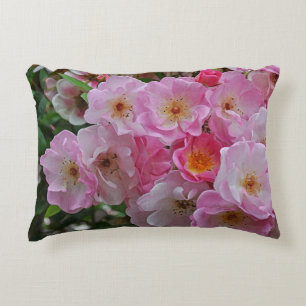 Elegante kleine roze rozen accent kussen