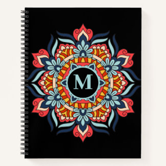 Elegante kleurrijke mandala bloeien monogram notitieboek