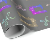 Elegante Kleurrijke Tailor's Naaimachine Schaar Cadeaupapier (Rol Hoek)