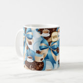 Elegante koffie blauw lint bogen monogram koffiemok (Voorkant links)