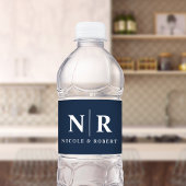 Elegante Koppels Bruiloft Monogram Gepersonaliseer Waterfles Etiket