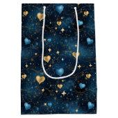 Elegante Kosmische Harten in Blauw en Goud Medium Cadeauzakje (Achterkant)