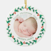 Elegante krans baby's eerste kerst aangepaste foto keramisch ornament (Voorkant)